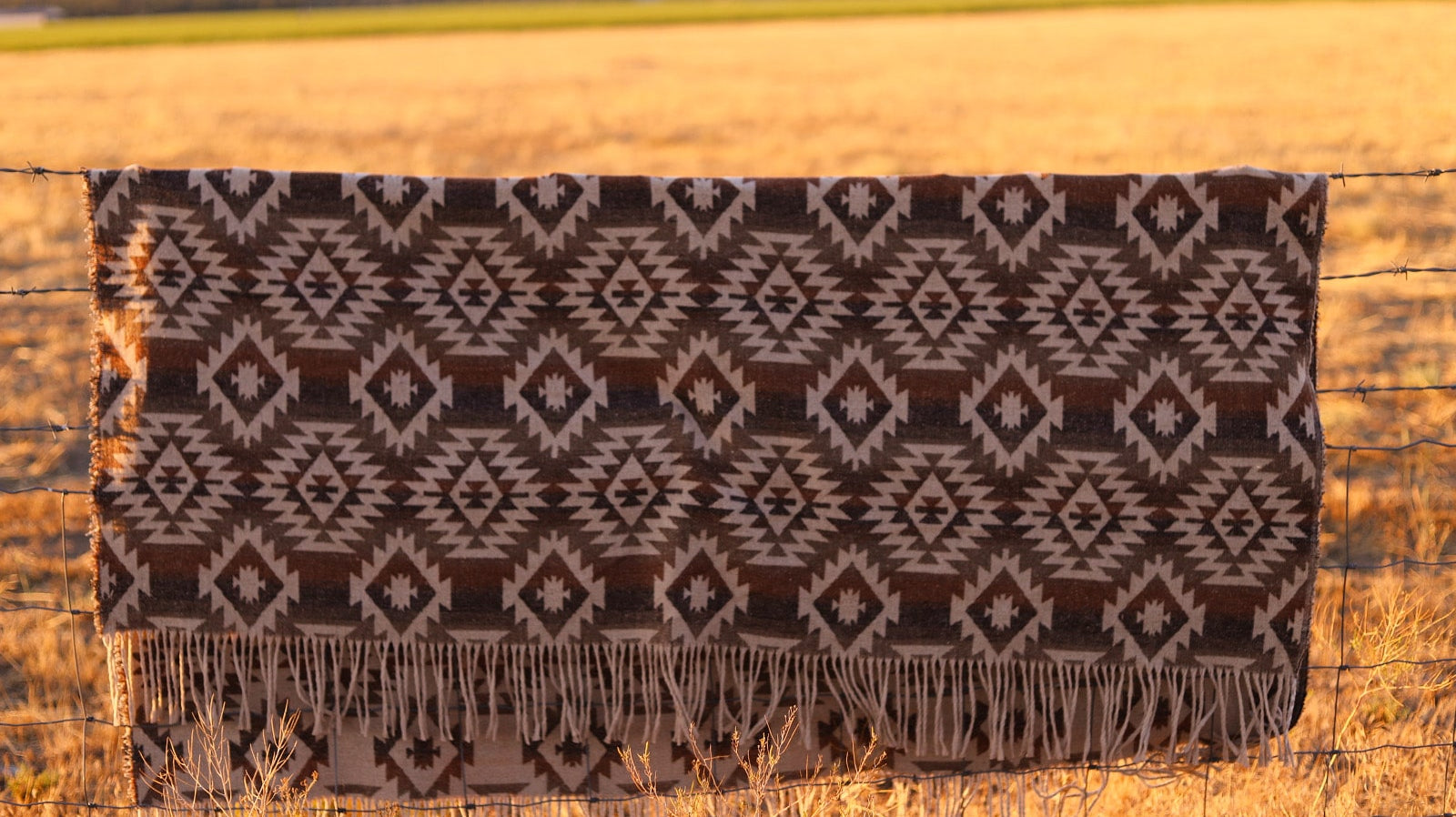 Holiday Deals: Luxurious Blankets at 50% Off – Don’t Miss Out!