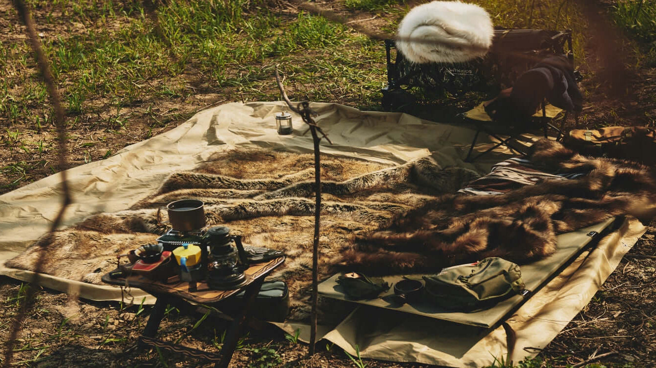 Anifurry | Aztec Faux Fur Blanket