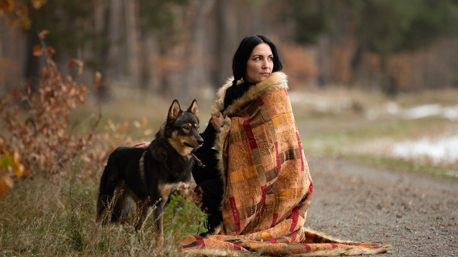 Top Black Friday Picks: Cozy Chenille Faux Fur Blankets for Holiday Gifting