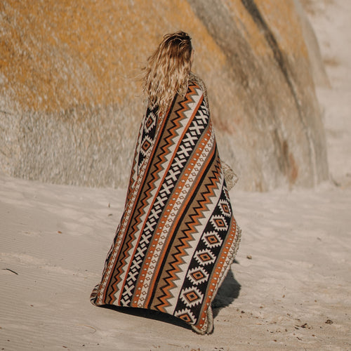 Navajo Faux Fur Knitted Blanket - Goz