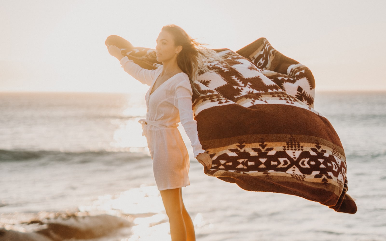 Warmth and Style for Mother's Day: Exclusive Outdoor Blankets for Your Loved Ones