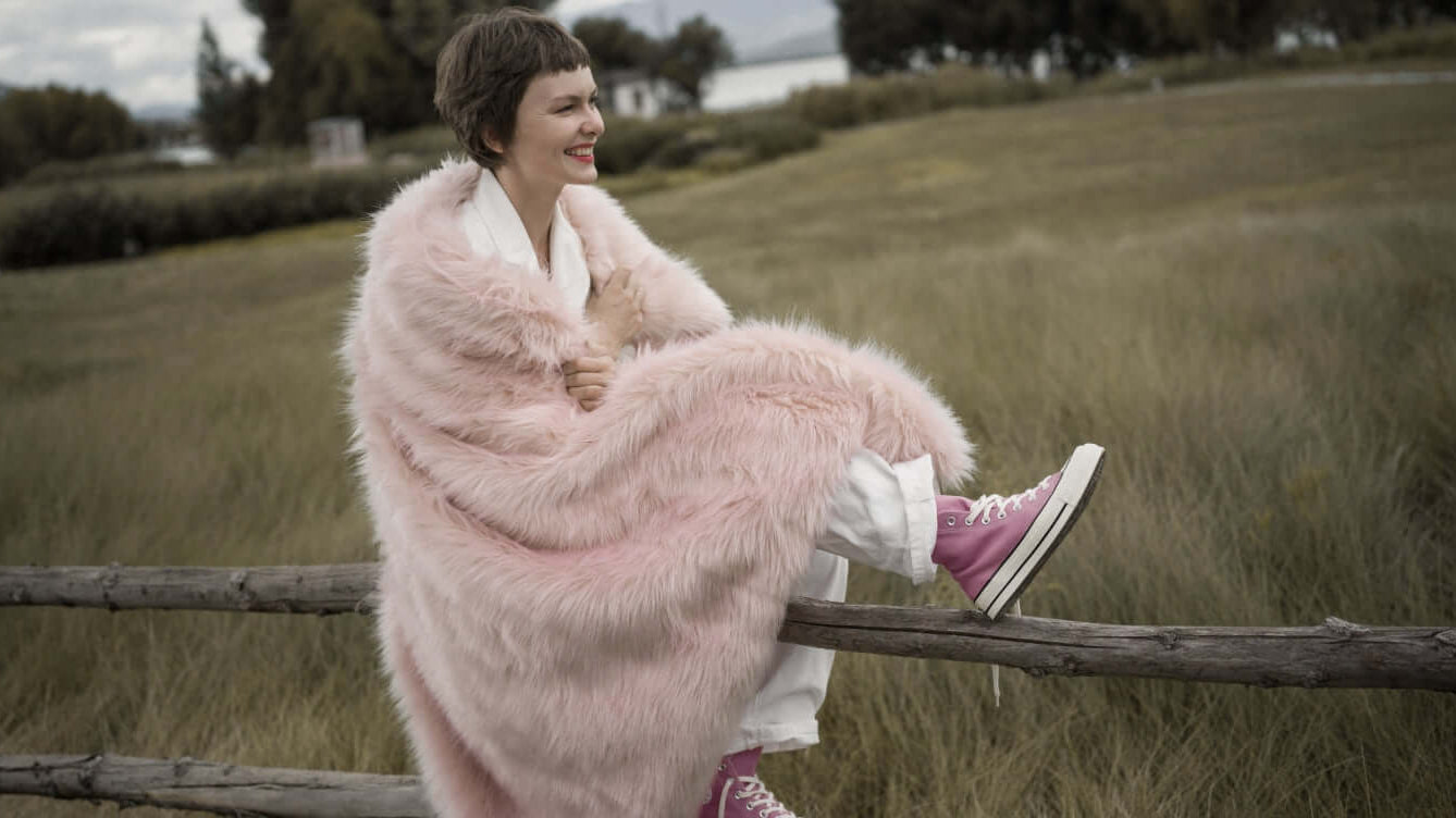 Anifurry Pink Faux Fur Blanket