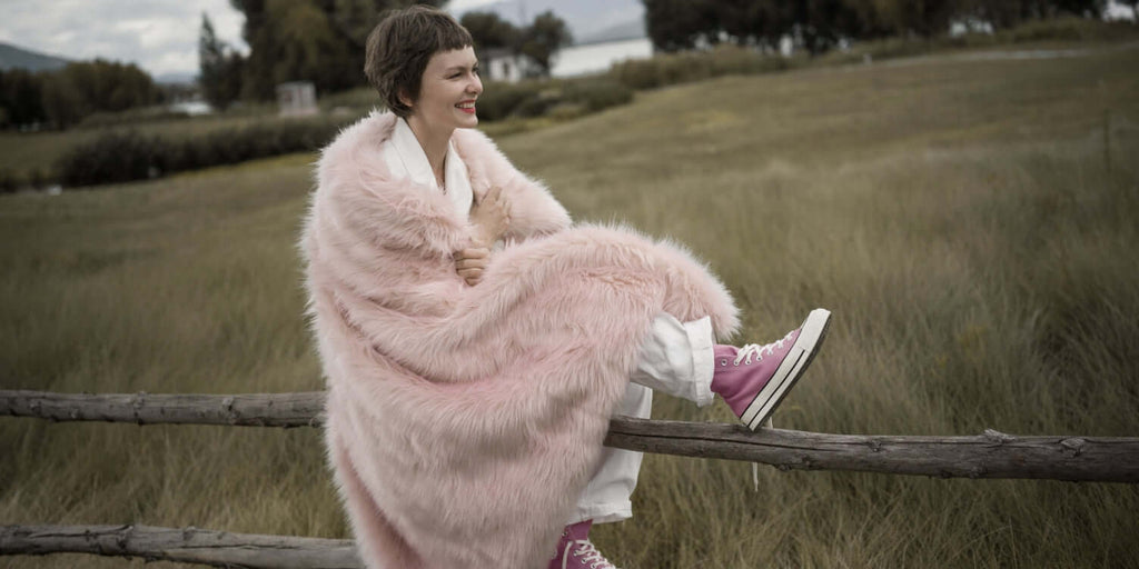 Anifurry Pink Faux Fur Blanket