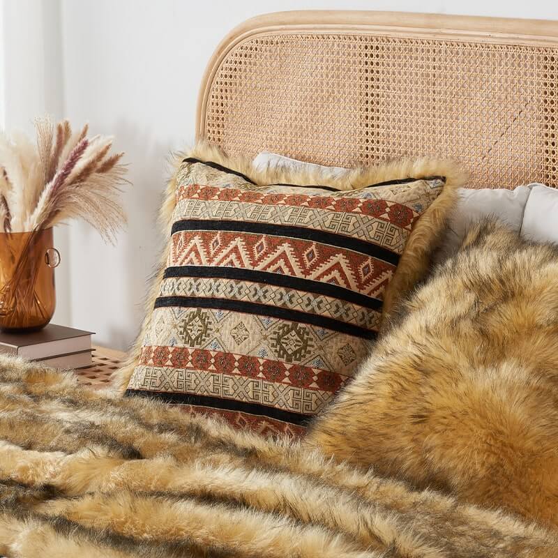 Aztec Faux Fur Blanket - Anifurry Brown+Brown / 50x60