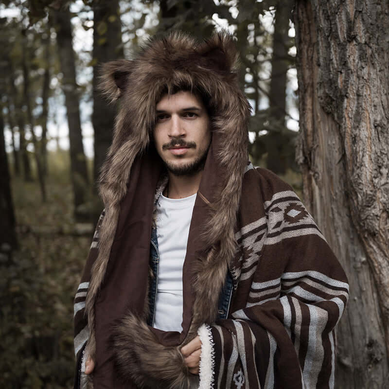 A fluffy brown faux fur hood, just like real bear fur. Long pile faux fur hood bringing a wild lifestyle to you.